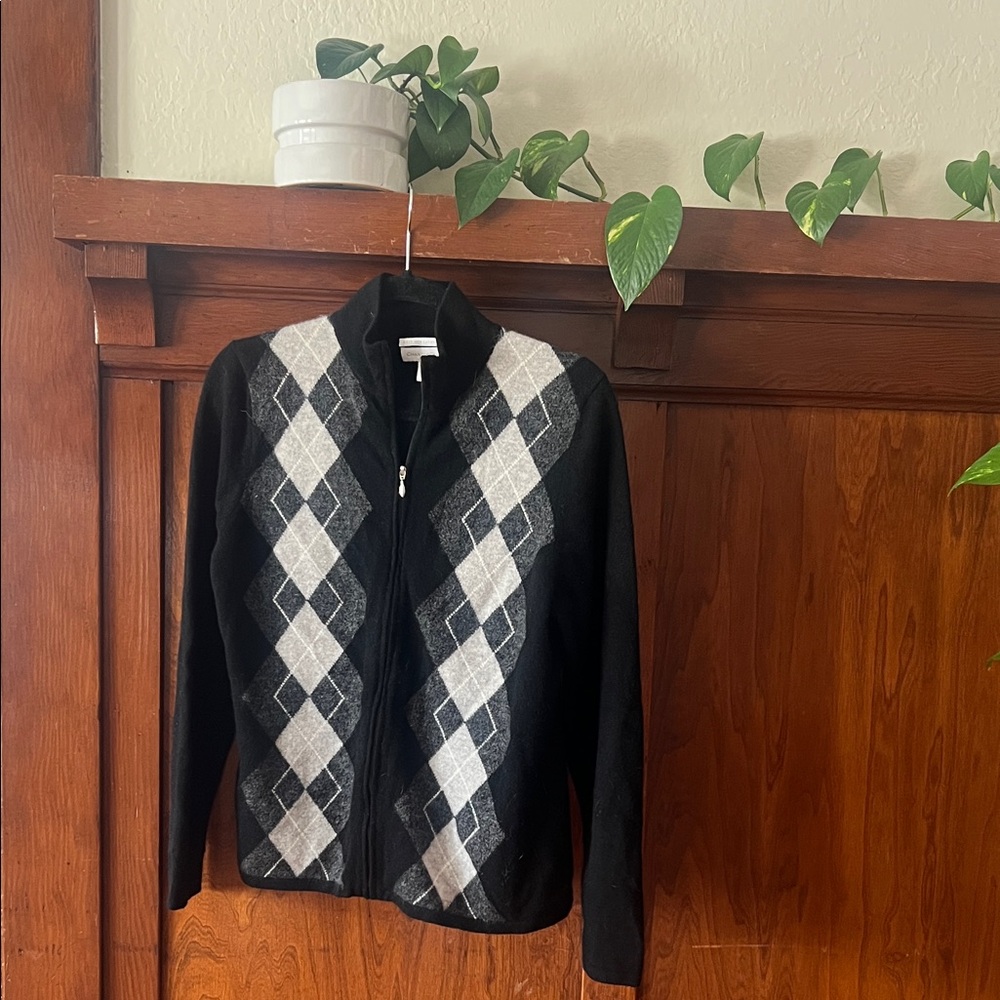 Charter Club Black and Gray Cashmere Argyle Sweater